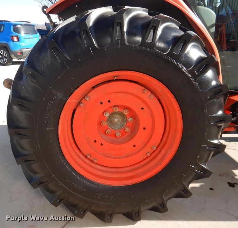 image for item DK5142 Kubota M9000  MFWD tractor