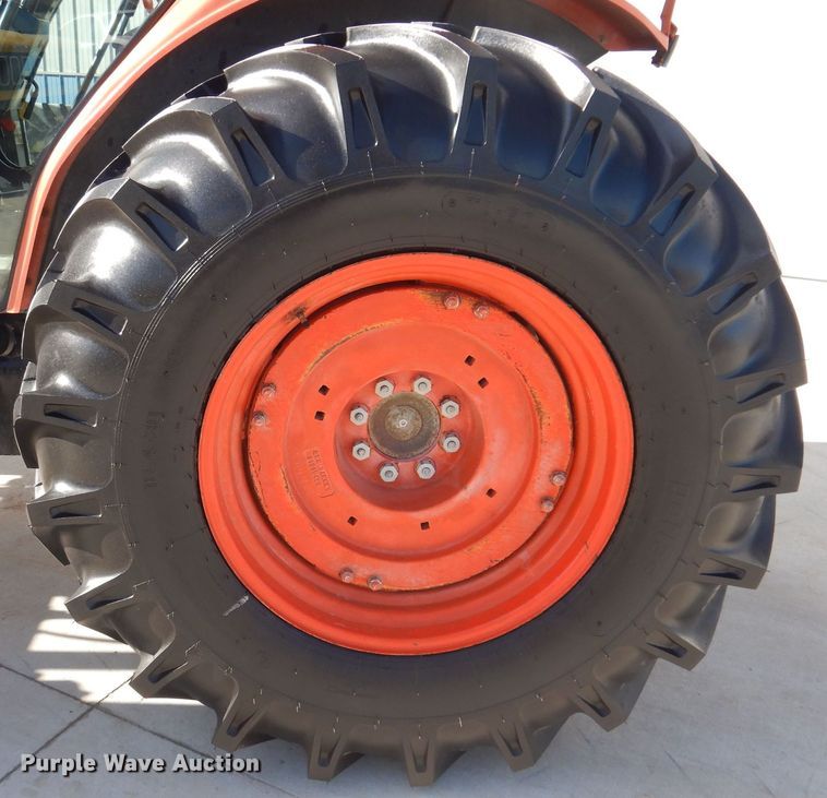 image for item DK5142 Kubota M9000  MFWD tractor