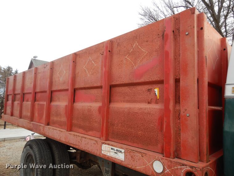 image for item DK7619 1974 Chevrolet C60  grain truck