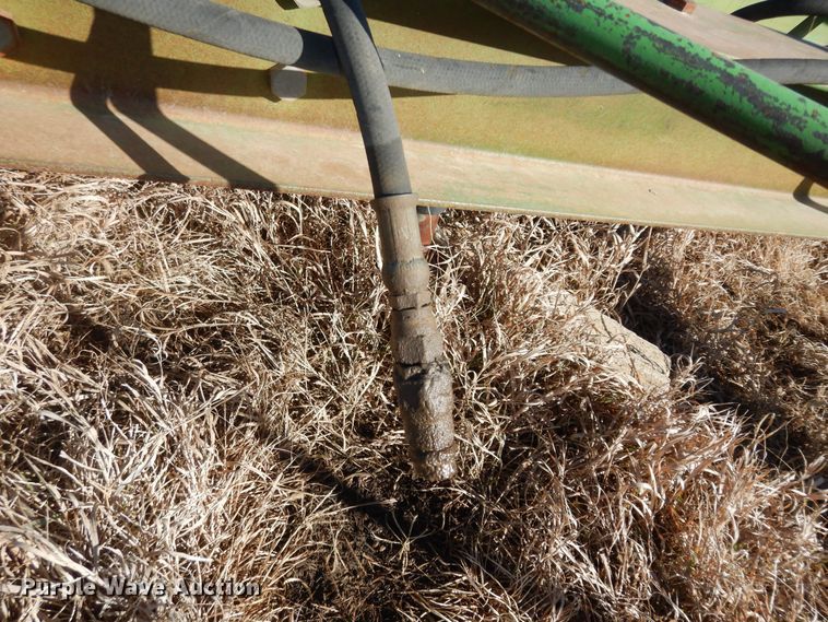 image for item DL3224 John Deere 1060  field cultivator