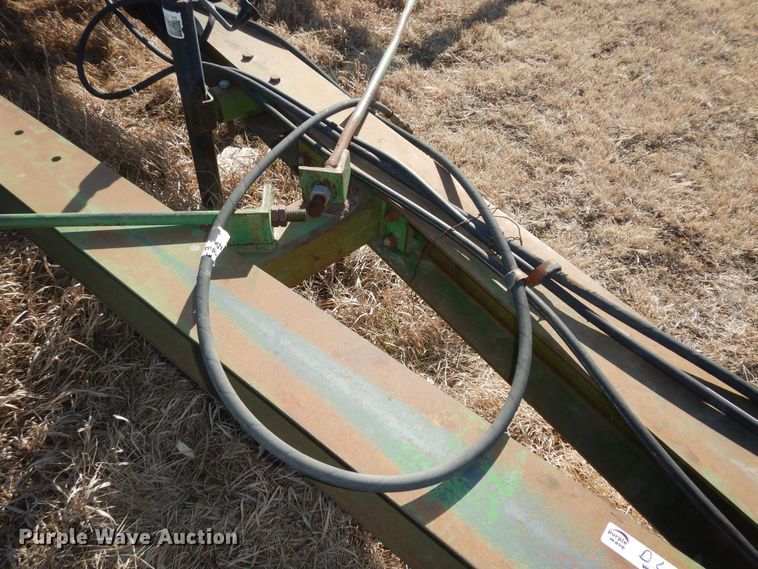 image for item DL3224 John Deere 1060  field cultivator