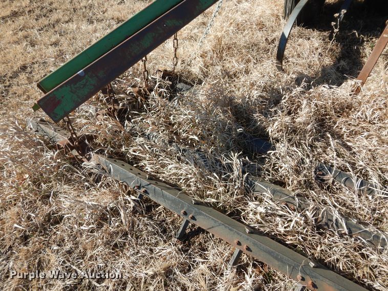 image for item DL3224 John Deere 1060  field cultivator