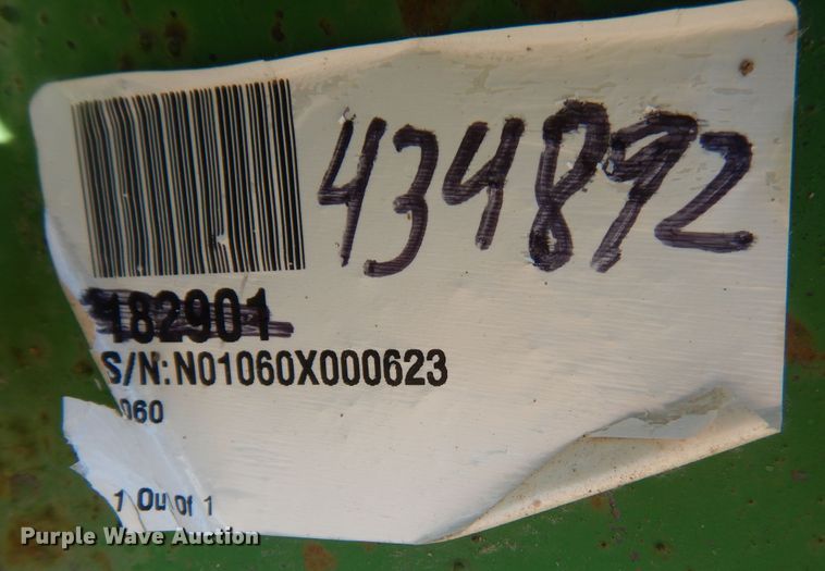 image for item DL3224 John Deere 1060  field cultivator