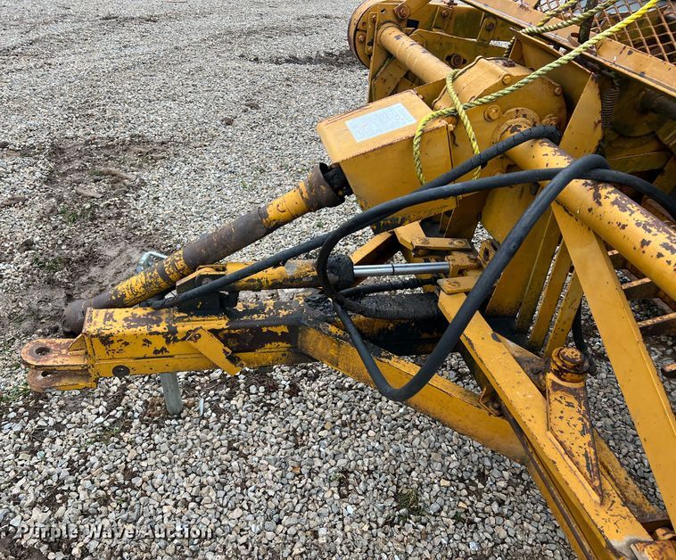 image for item DL4344 Anderson  rock picker