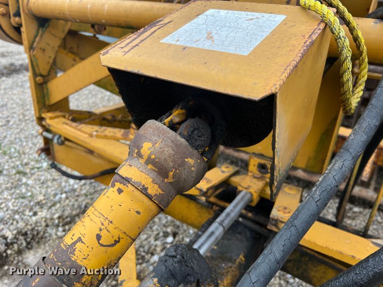 image for item DL4344 Anderson  rock picker