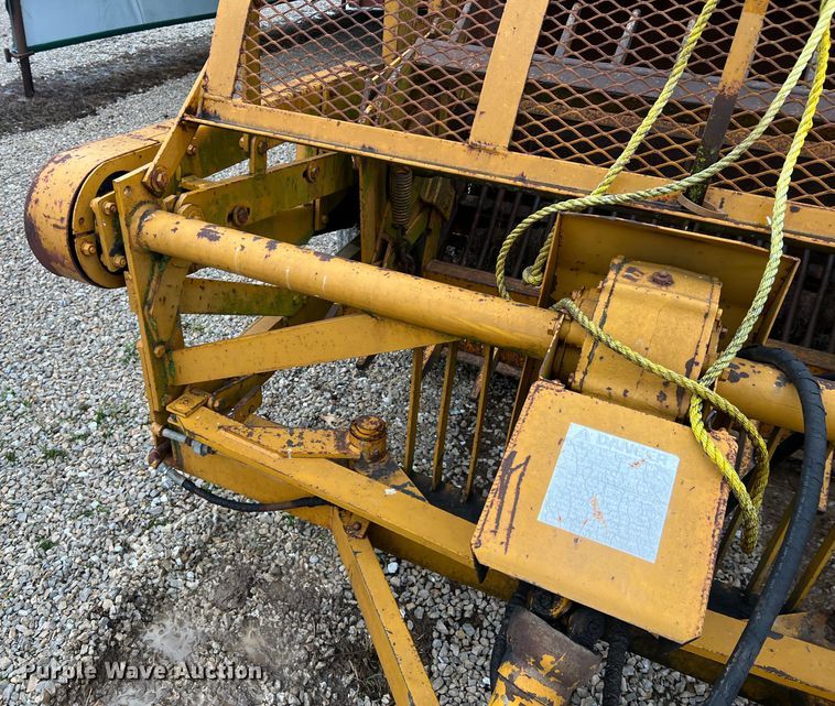 image for item DL4344 Anderson  rock picker