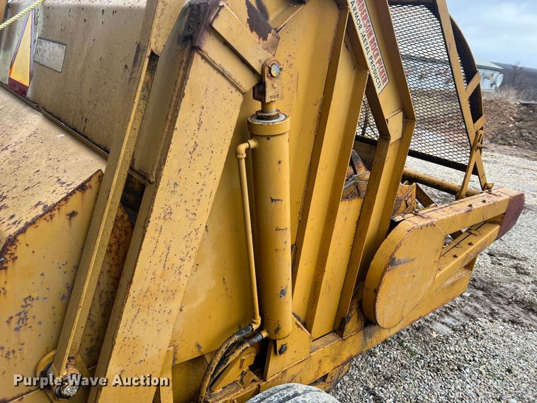 image for item DL4344 Anderson  rock picker
