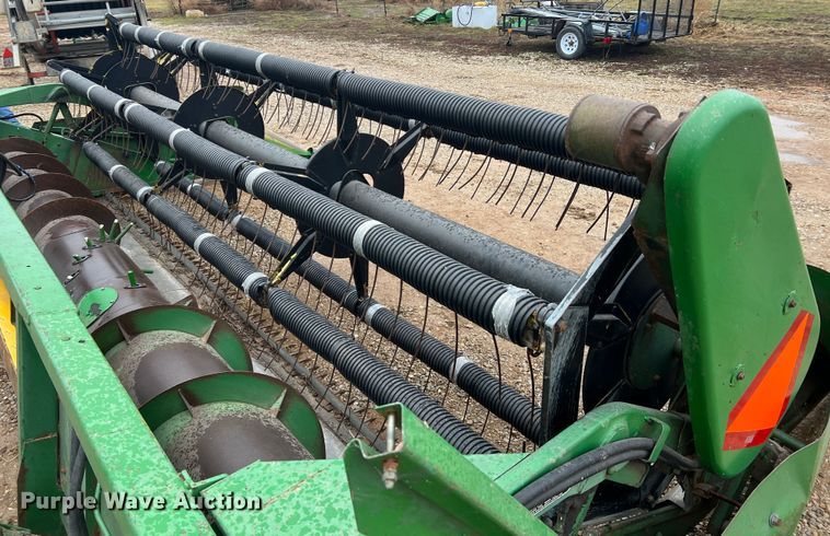 image for item DL4345 John Deere 915  rigid head