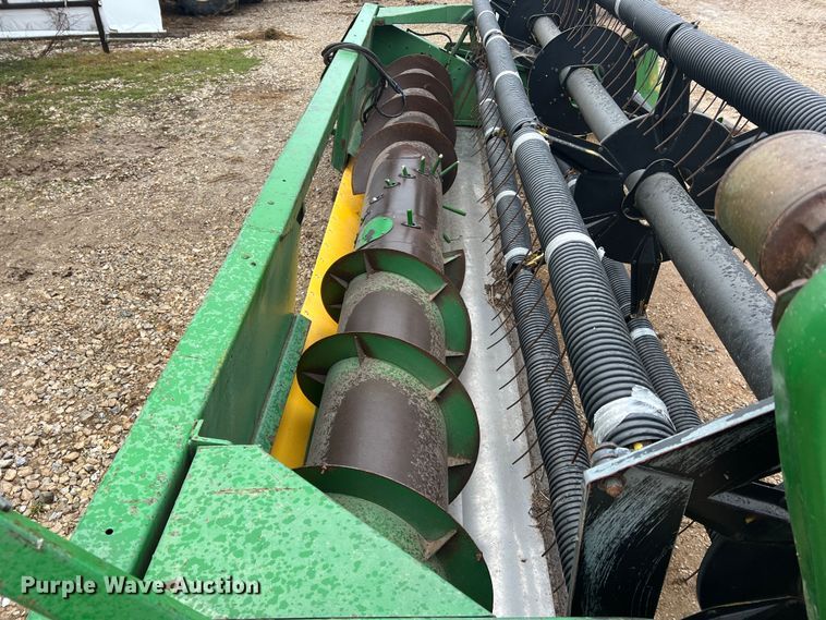 image for item DL4345 John Deere 915  rigid head