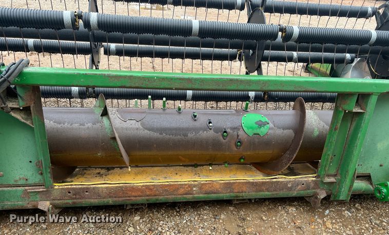 image for item DL4345 John Deere 915  rigid head