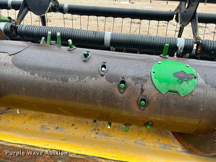 image for item DL4345 John Deere 915  rigid head