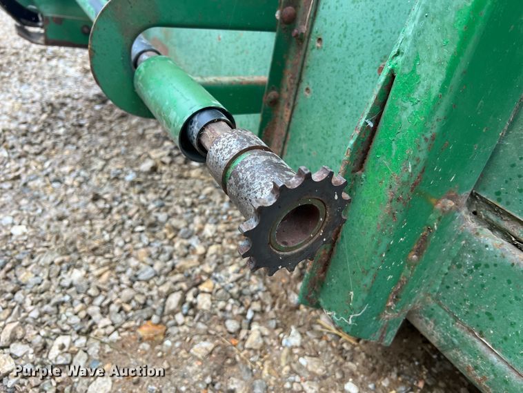 image for item DL4345 John Deere 915  rigid head
