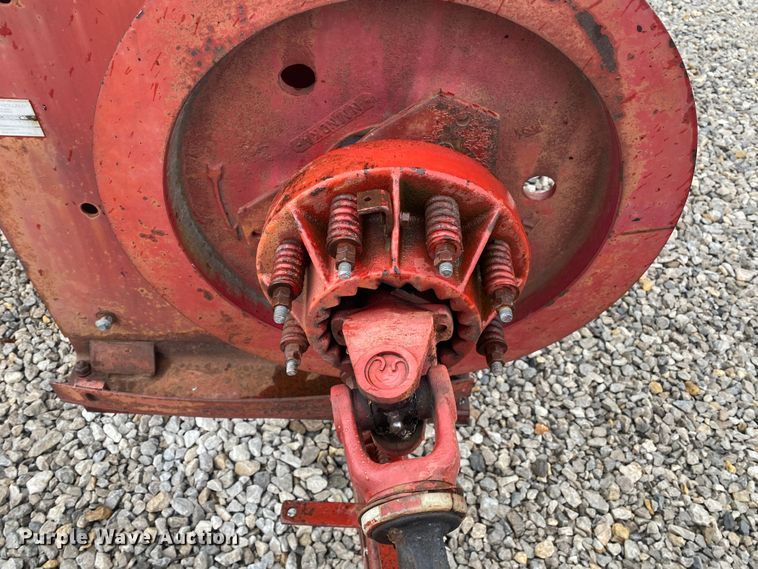 image for item DL7015 1975 New Holland 276  small square baler