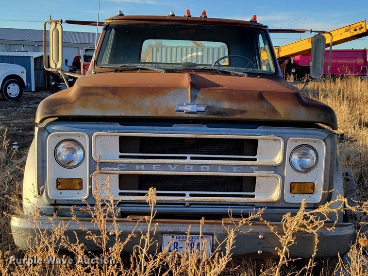 image for item DM8208 1968 Chevrolet C50  truck cab and chassis