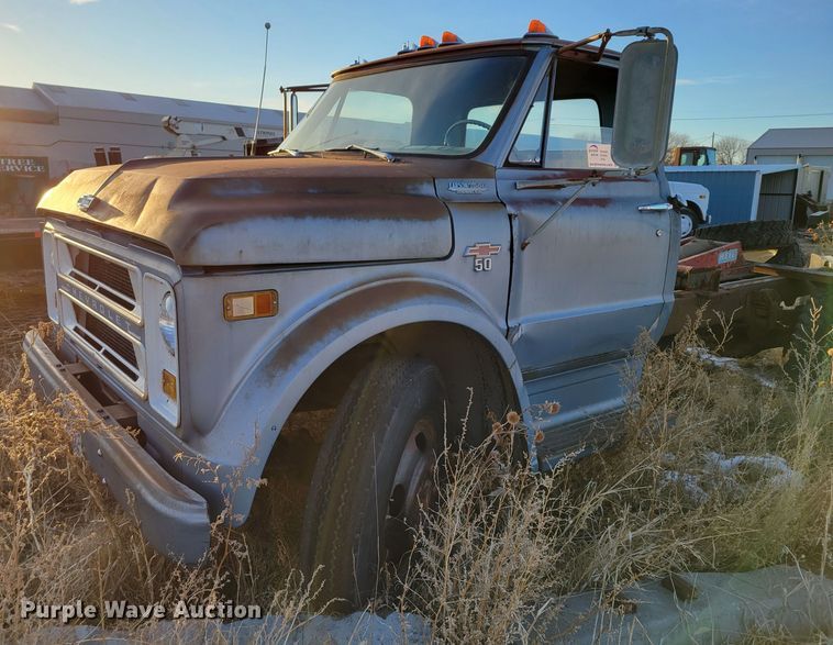 image for item DM8208 1968 Chevrolet C50  truck cab and chassis