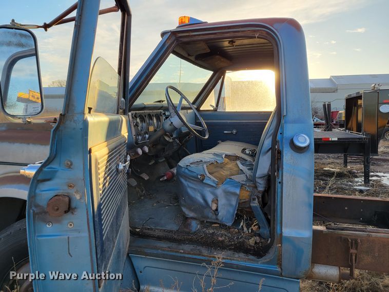 image for item DM8208 1968 Chevrolet C50  truck cab and chassis