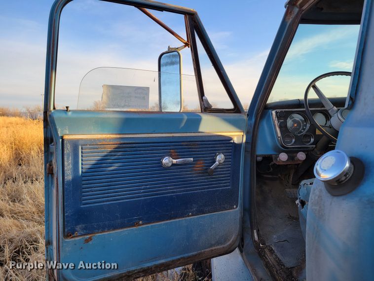 image for item DM8208 1968 Chevrolet C50  truck cab and chassis