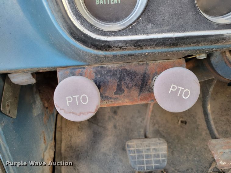 image for item DM8208 1968 Chevrolet C50  truck cab and chassis