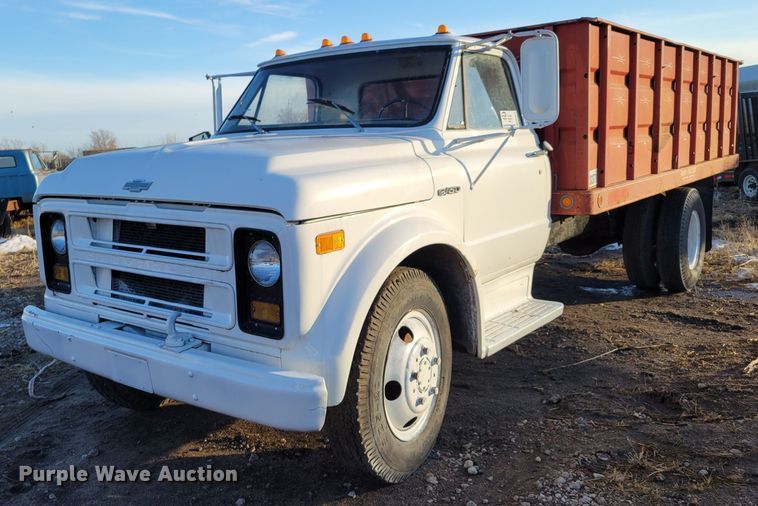 image for item DM8211 1971 Chevrolet C50  grain truck