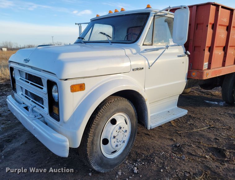 image for item DM8211 1971 Chevrolet C50  grain truck