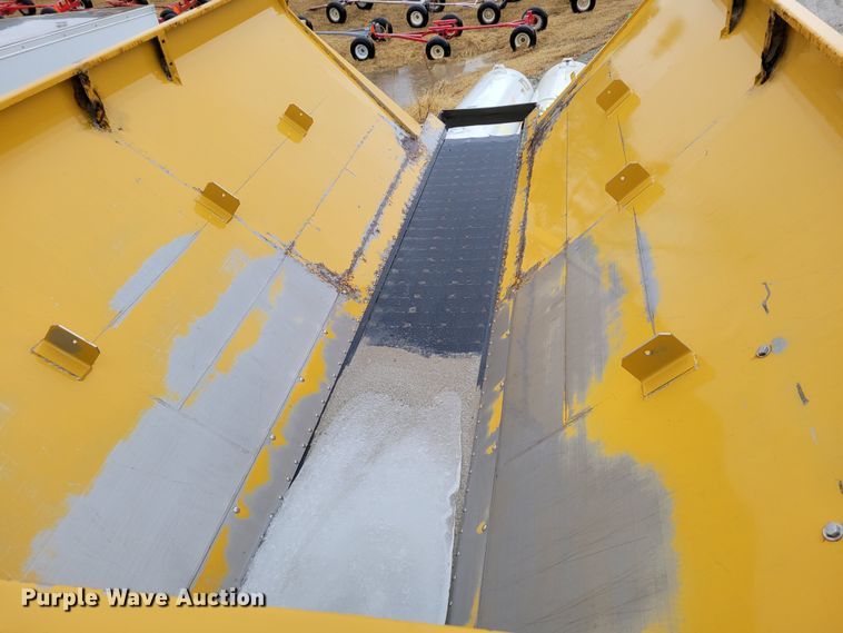 image for item DM8219 Ag-Chem TerraGator 8400  spreader