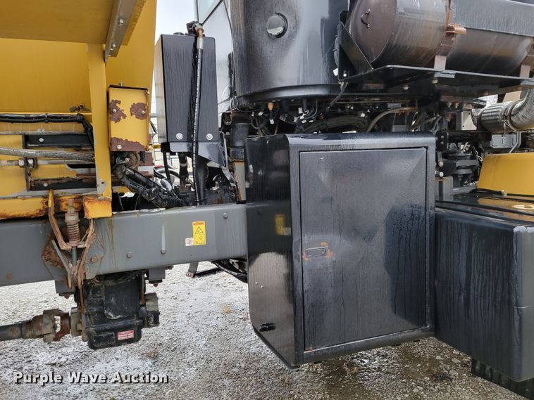 image for item DM8219 Ag-Chem TerraGator 8400  spreader