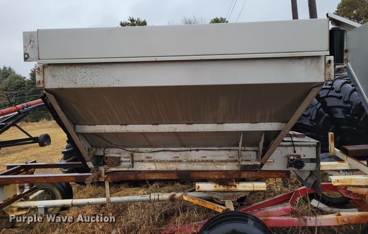 image for item DM8219 Ag-Chem TerraGator 8400  spreader