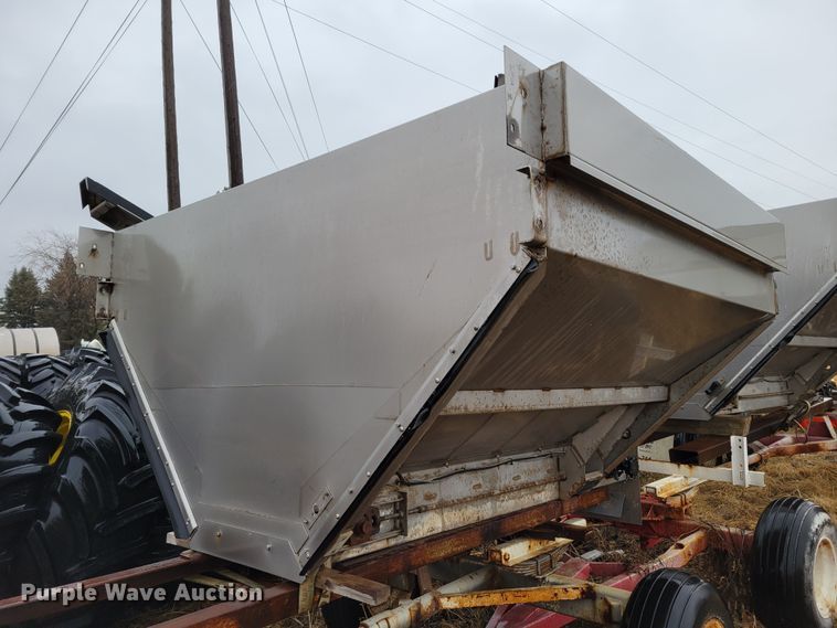 image for item DM8219 Ag-Chem TerraGator 8400  spreader