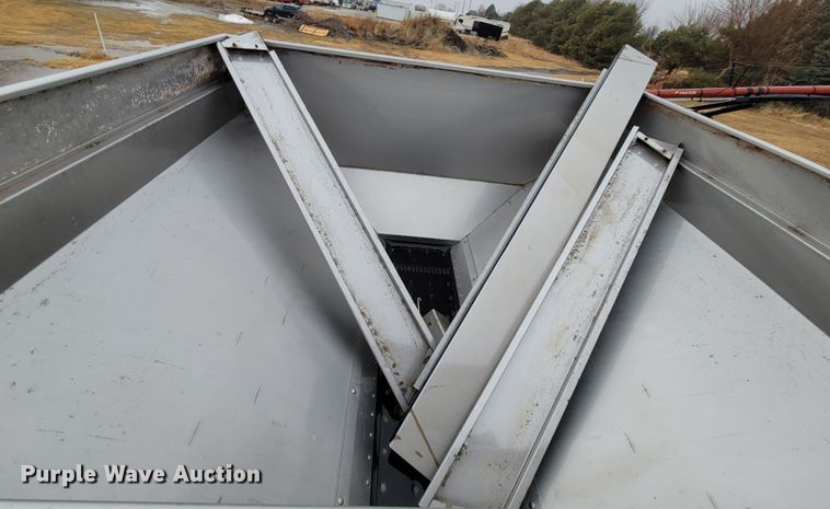 image for item DM8219 Ag-Chem TerraGator 8400  spreader