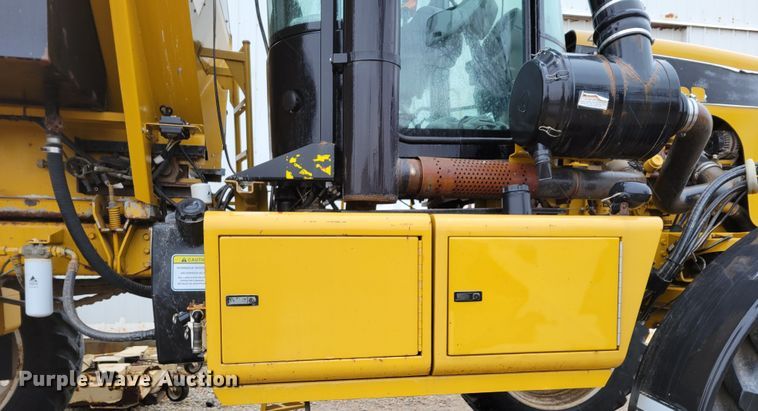 image for item DM8221 2009 Ag-Chem RoGator 1286C  spreader