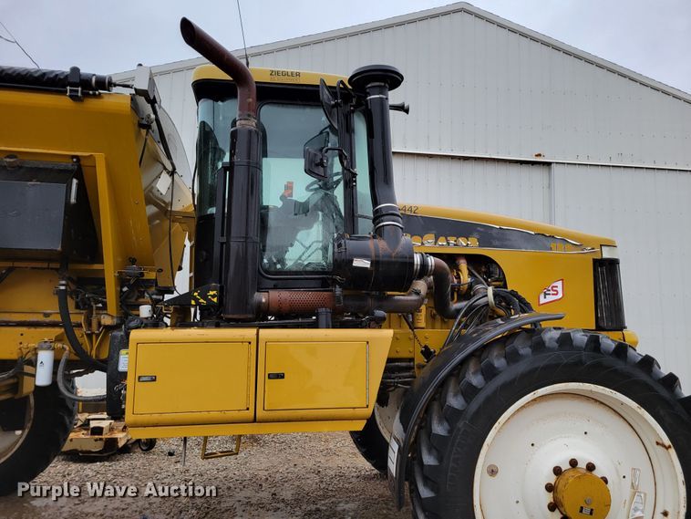 image for item DM8221 2009 Ag-Chem RoGator 1286C  spreader