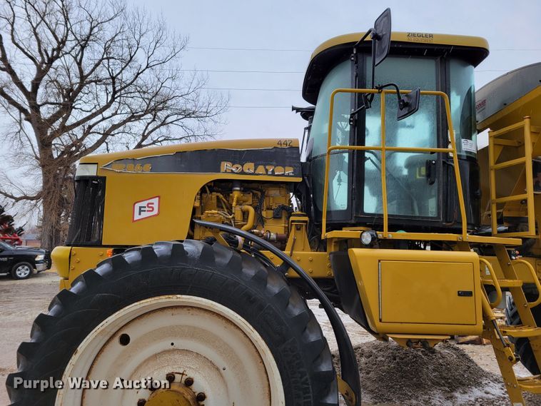 image for item DM8221 2009 Ag-Chem RoGator 1286C  spreader
