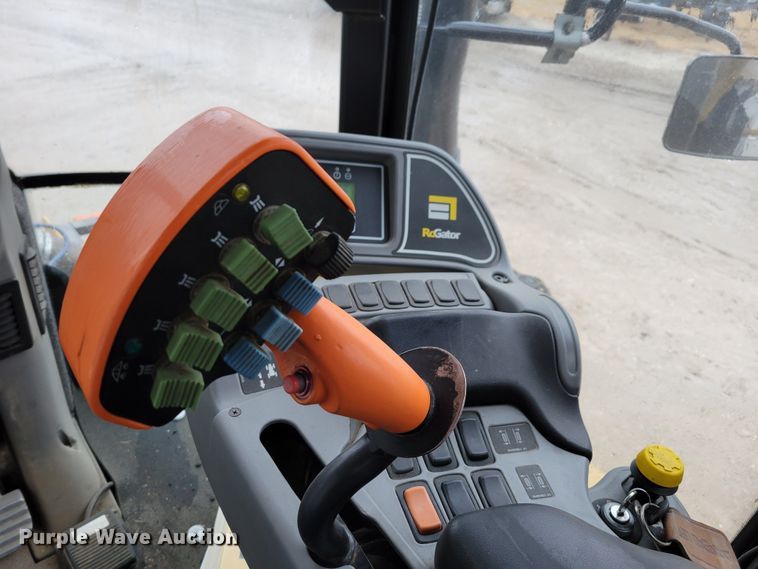 image for item DM8221 2009 Ag-Chem RoGator 1286C  spreader