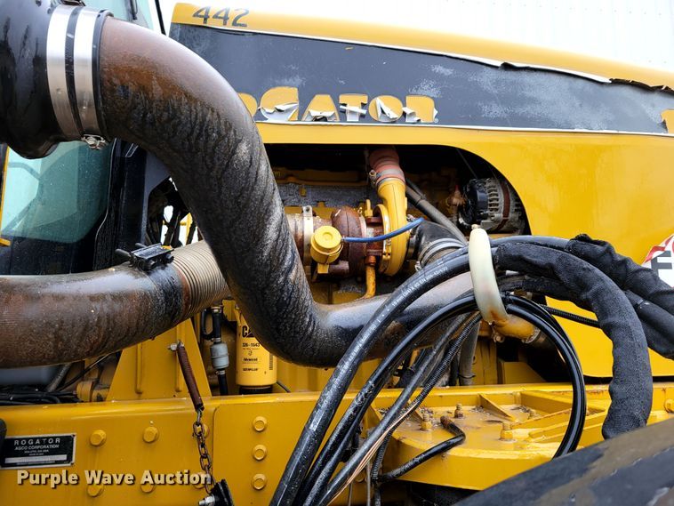 image for item DM8221 2009 Ag-Chem RoGator 1286C  spreader