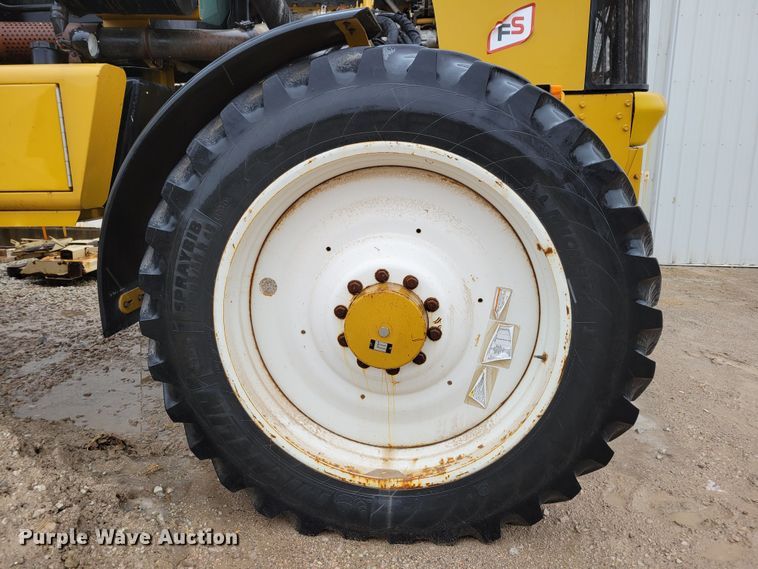 image for item DM8221 2009 Ag-Chem RoGator 1286C  spreader