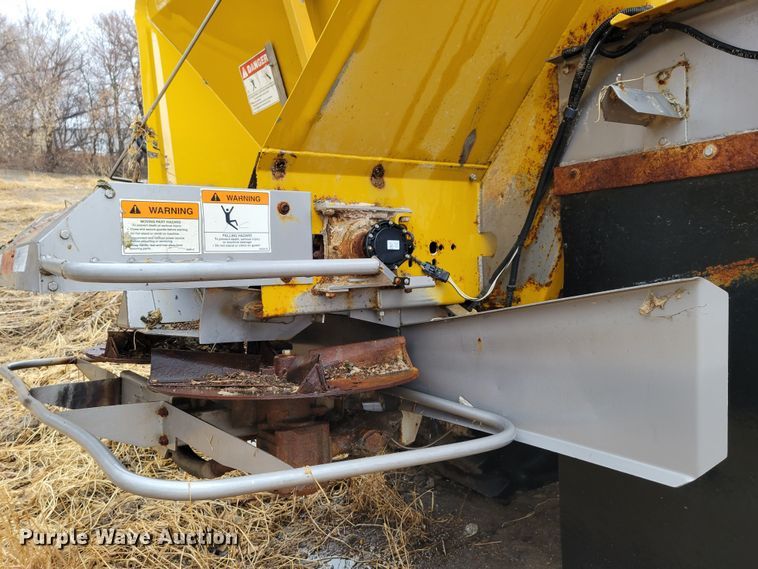 image for item DM8222 Ag-Chem TerraGator 8204  spreader