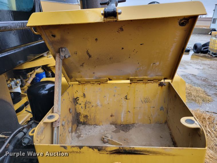 image for item DM8222 Ag-Chem TerraGator 8204  spreader