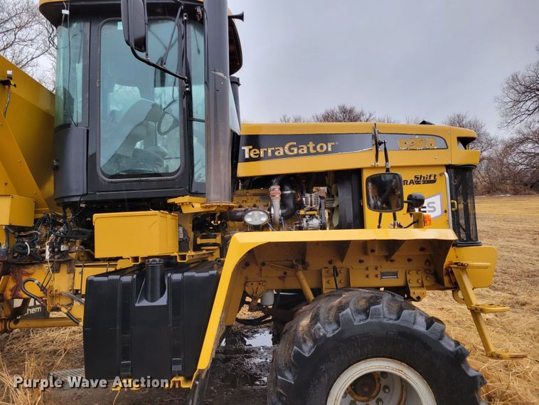 image for item DM8222 Ag-Chem TerraGator 8204  spreader