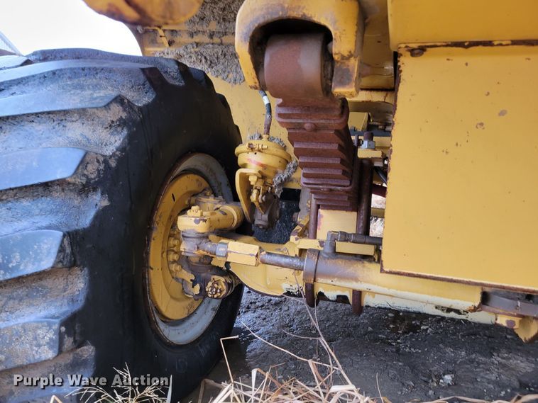 image for item DM8222 Ag-Chem TerraGator 8204  spreader