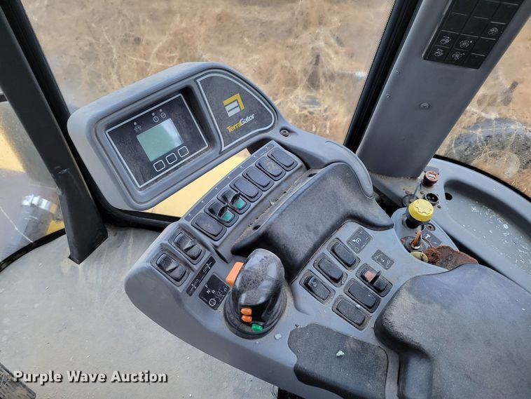 image for item DM8222 Ag-Chem TerraGator 8204  spreader