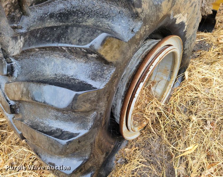 image for item DM8222 Ag-Chem TerraGator 8204  spreader