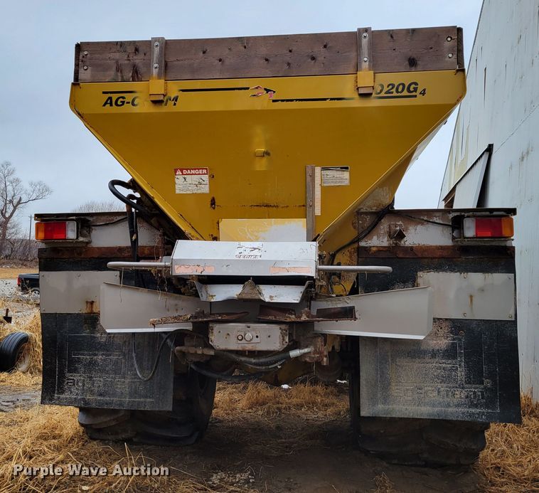 image for item DM8223 Ag-Chem TerraGator 8104  spreader