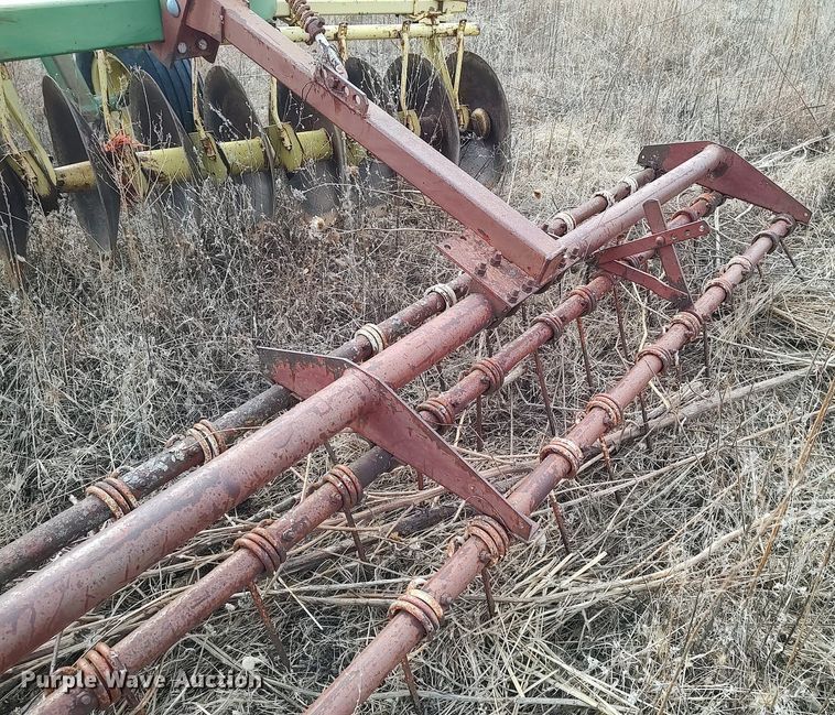 image for item DO3745 John Deere 210  disk