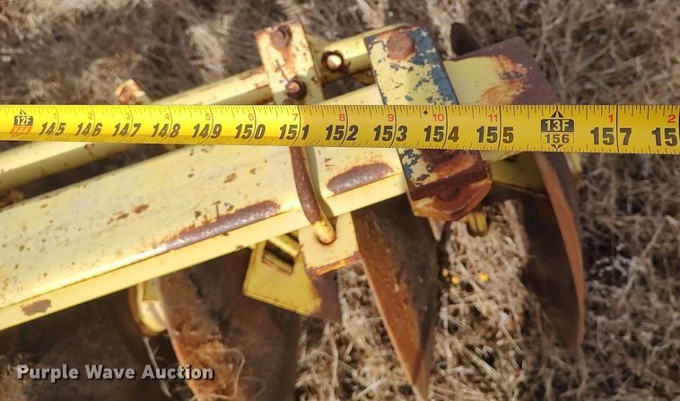 image for item DO3745 John Deere 210  disk