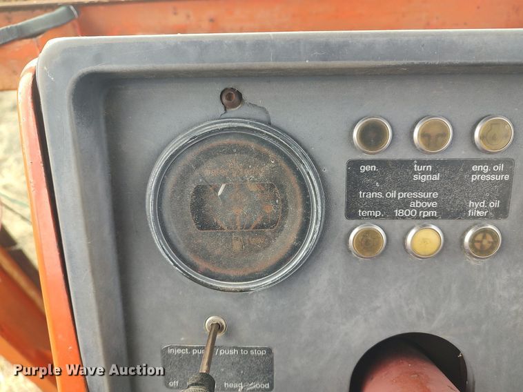 image for item DO3749 Allis Chalmers 7030  tractor