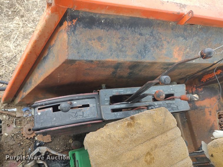 image for item DO3749 Allis Chalmers 7030  tractor