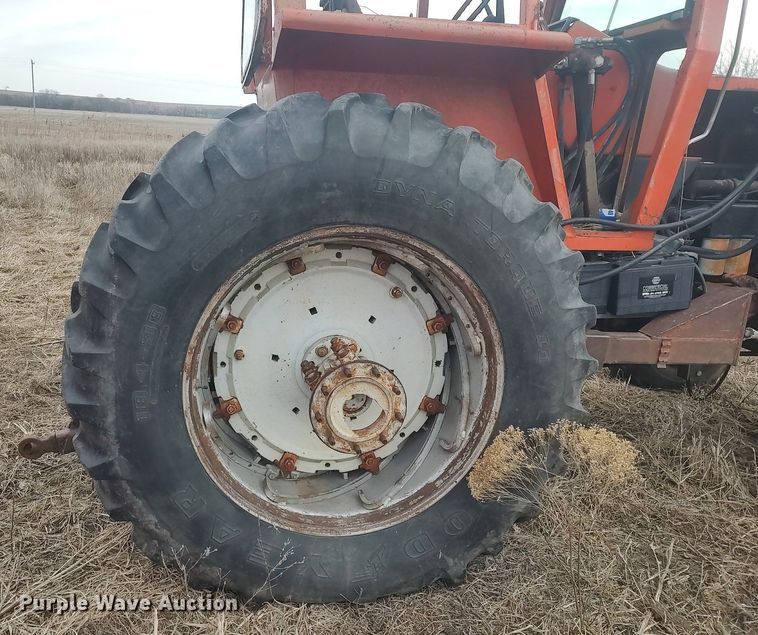 image for item DO3749 Allis Chalmers 7030  tractor