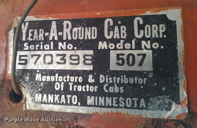 image for item DO3749 Allis Chalmers 7030  tractor