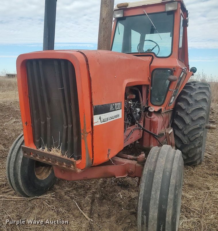image for item DO3750 Allis Chalmers 7030  tractor