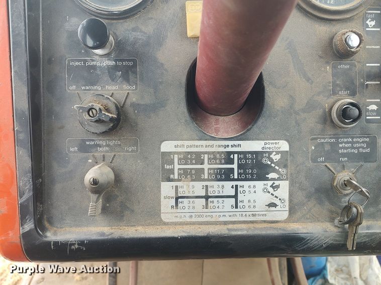 image for item DO3750 Allis Chalmers 7030  tractor